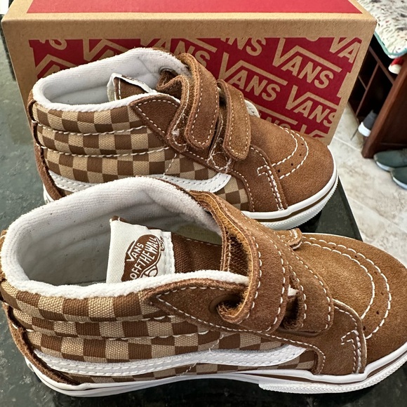 Vans Toddler Sk8-Mid Reissue V Shoe - Picture 2 of 5